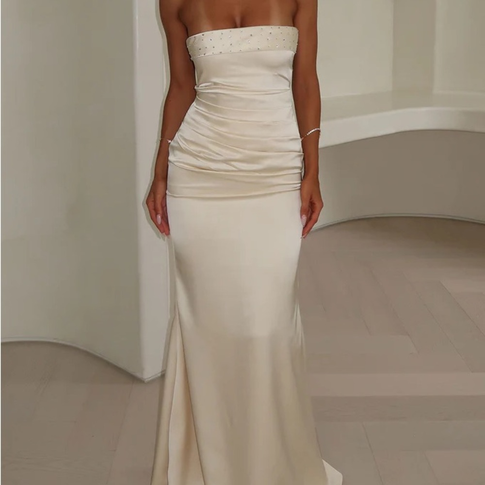 OPHELIA STRAPLESS EMBELLISHED SATIN MAXI DRESS - CHAMPAGNE NWT THATS SO FETCH